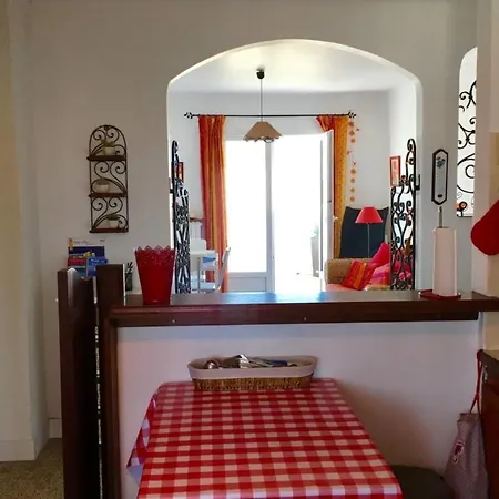 Apt With Terrace At 10min Walk From The Beach Saint-Raphaël