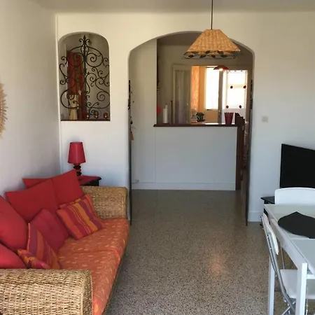 Apt With Terrace At 10min Walk From The Beach * Saint-Raphaël